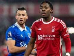 Rotasi Skuad di Liga Primer, 2 Tim Ini Ambil Keputusan Berbeda