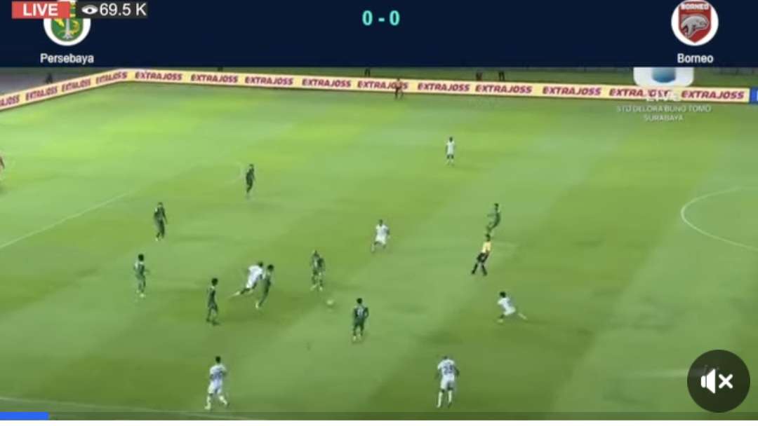 Potret Pertandingan Persebaya vs Borneo FC