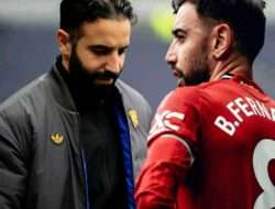 Ngeri-ngeri Sedap, Ruben Amorim Ingin Tumbalkan Bruno Fernandes untuk Rombak Skuad di 2026