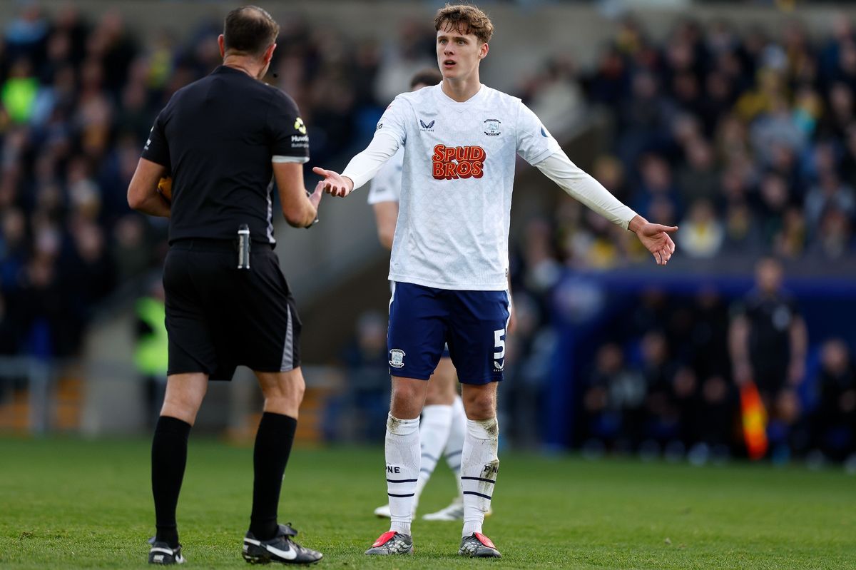 Prediksi Skor Stoke vs Preston 26 Desember 2025: Laga Sengit Berebut Poin