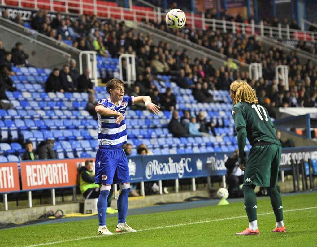 Prediksi Skor Plymouth vs Reading 26 Desember 2025: Ligue One Gameweek 22