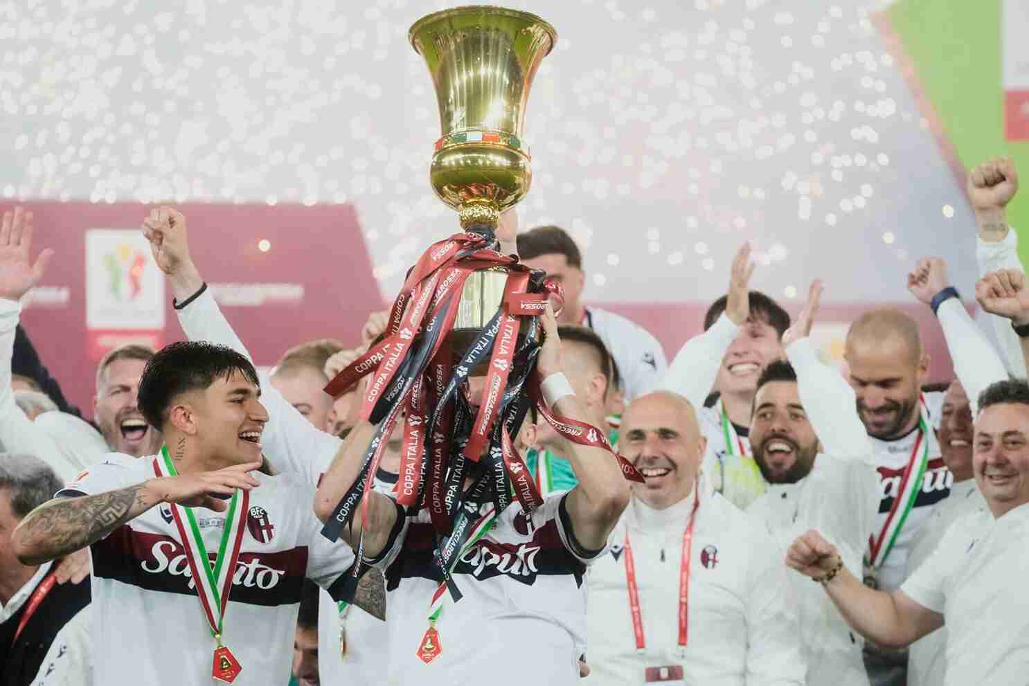Bologna Trophy Dibalik Seribu Cerita: 3 Juara Coppa Italia dan 7 Scudetto Serie A