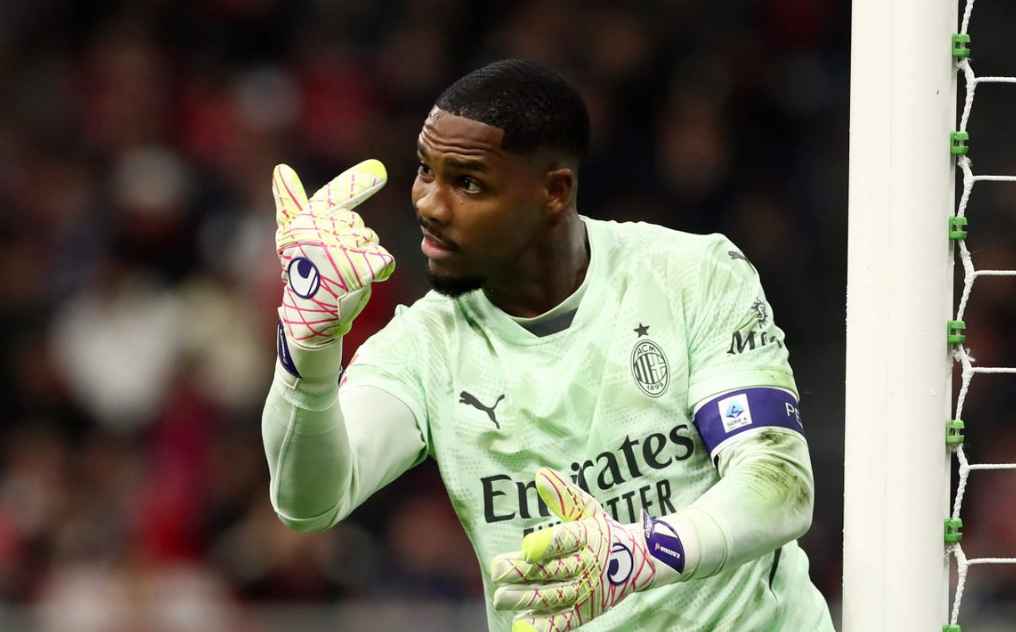 List 10 Pemain Gratis Transfer Terbaik 2025 2026: Incaran Klub Besar Mike Maignan (AC Milan) Kiper utama Prancis yang hampir bergabung dengan Chelsea
