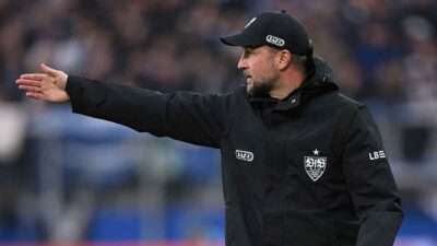 Sebastian Hoeness Pelatih Stuttgart