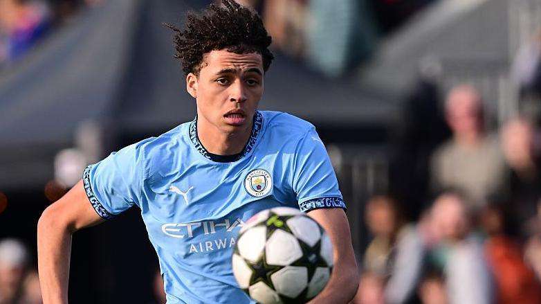 Profil Max Alleyne Debutan Manchester City, Begini Gaya Bermainnya