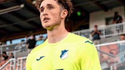 Pemain muda Lukas Petersson