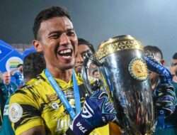 Teja Paku Alam Agama, Intip Profil Kiper Persib Bandung yang Kontroversial