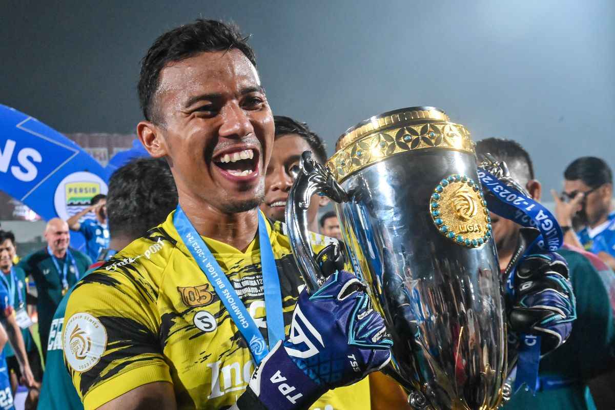 Teja Paku Alam Agama, Intip Profil Kiper Persib Bandung yang Kontroversial